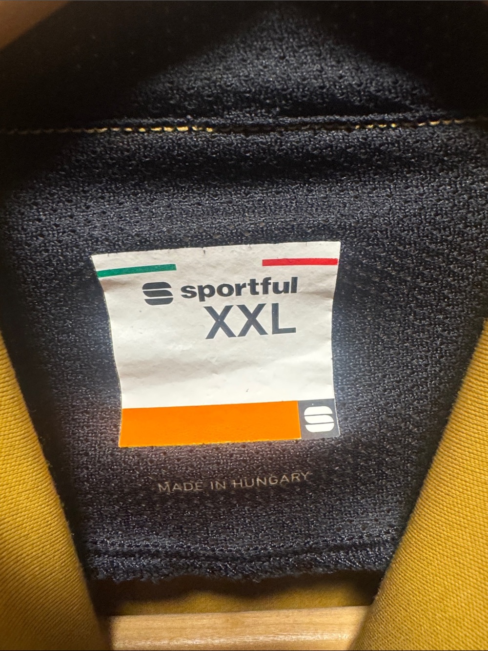 Sportful wind jacket - Picture 3 of 3